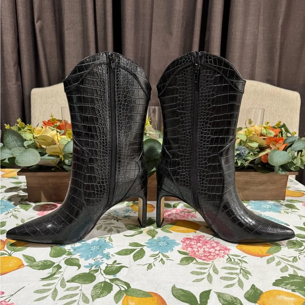Chinese Laundry Elegant Black Croc-Embossed Women's Boots - Size 8.5M - Picture 2 of 9